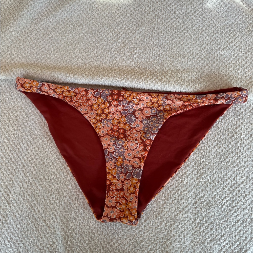 NWOT L*Space floral bikini bottoms Size Large.